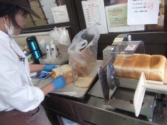 角食パンを使って