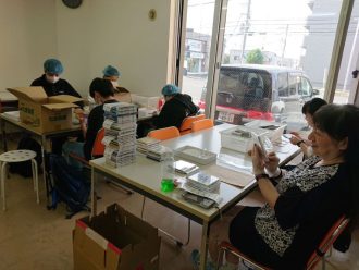 CD・DVD梱包作業